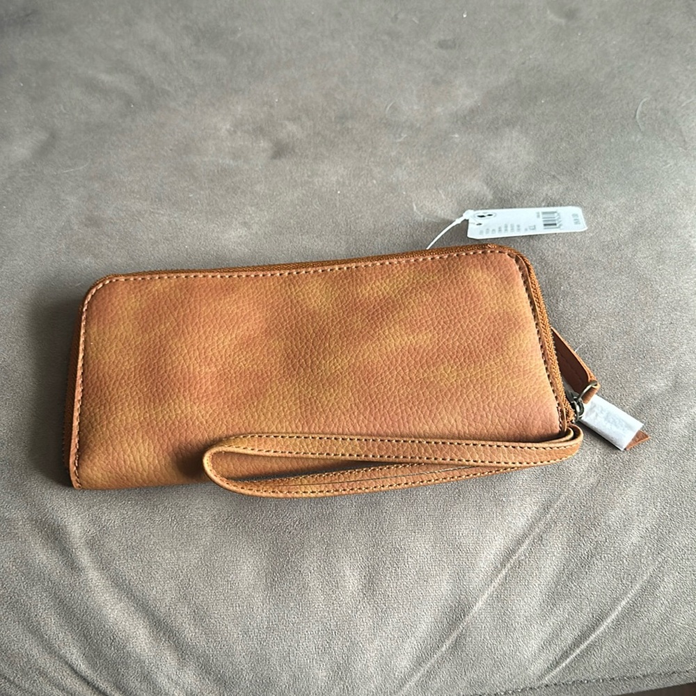 Free the people brown wallet